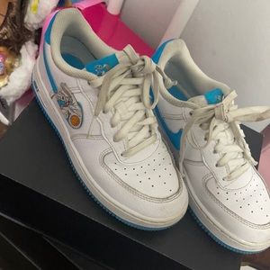 Gently used size 1 Nike